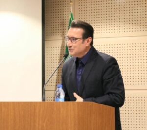 ناصر حامدی دبیر علمی جایزه دوسالانه ملی غزل حسین منزوی